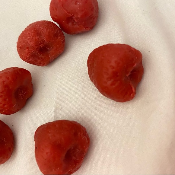 Nasco Replica Fake Faux Food 6 Loose Strawberries Strawberry Realistic Fresh Lot - Picture 5 of 7